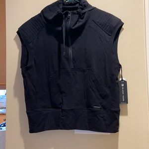 Half-zip knit sweatshirt vest size L **NWT**